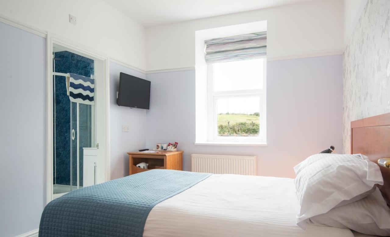 Gwesty Gadlys Hotel Cemaes Bay Esterno foto