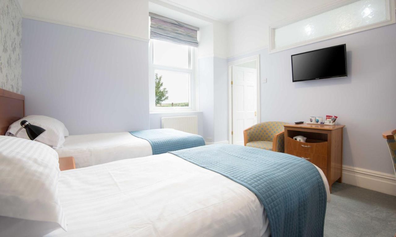 Gwesty Gadlys Hotel Cemaes Bay Esterno foto